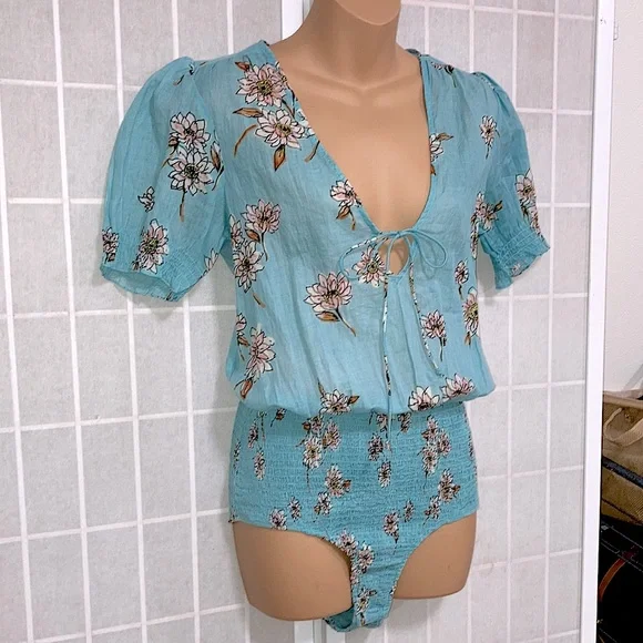 Intimately by FREE PEOPLE Floral Print Babyblue Short Sleeve Bodysuit Blouse S - Picture 6 of 12